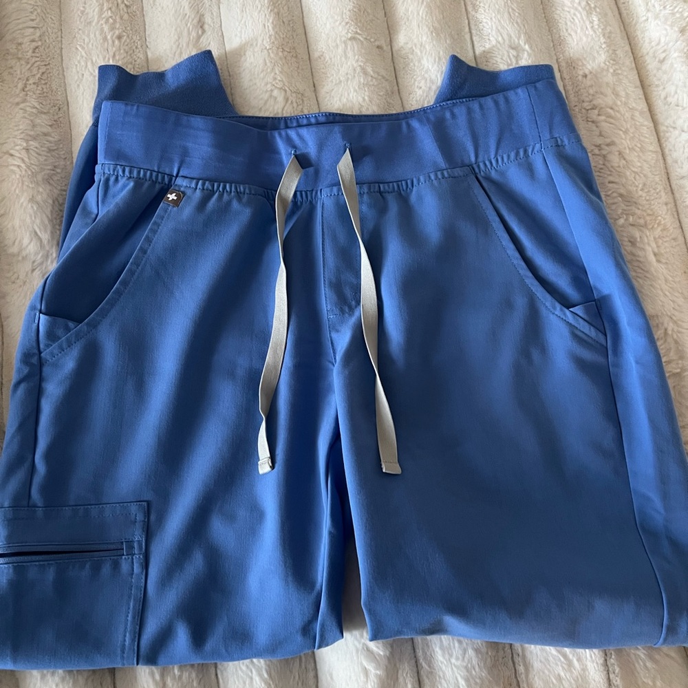 Two jogger pants